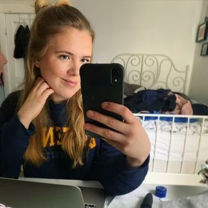 Meet your Posher, Jenni